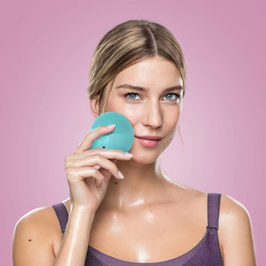 Foreo Luna Mini 3 Smart Silicone Electric Facial Cleansing Brush - Mint