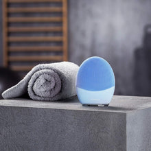 Load image into Gallery viewer, FOREO LUNA 3 for Normal, Combination and Sensitive Skin, Smart Facial Cleansing and Firming Massage Brush for Spa at Home - Blue
